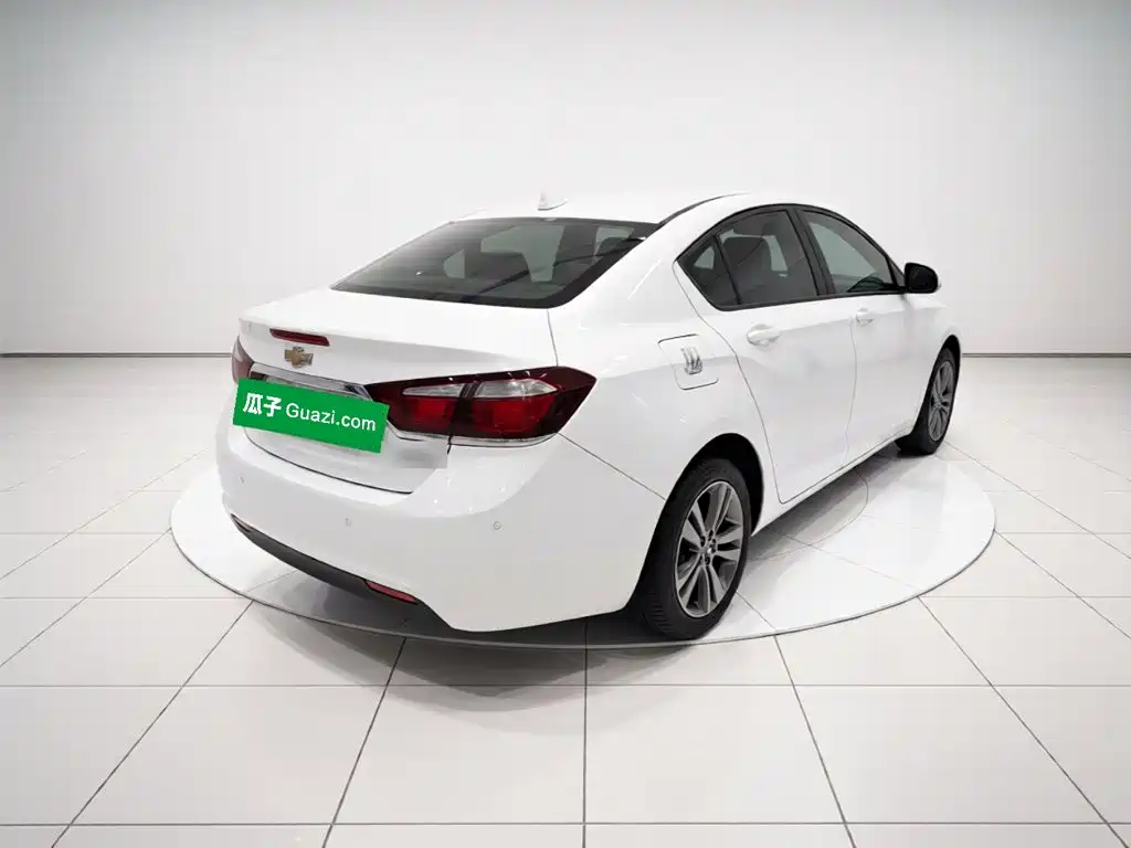 Chevrolet Cruze — миниатюра 6