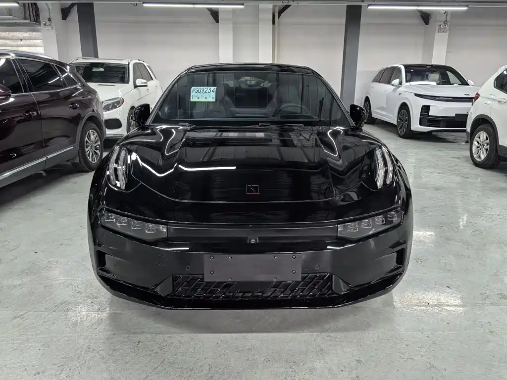 Zeekr 001 2023
