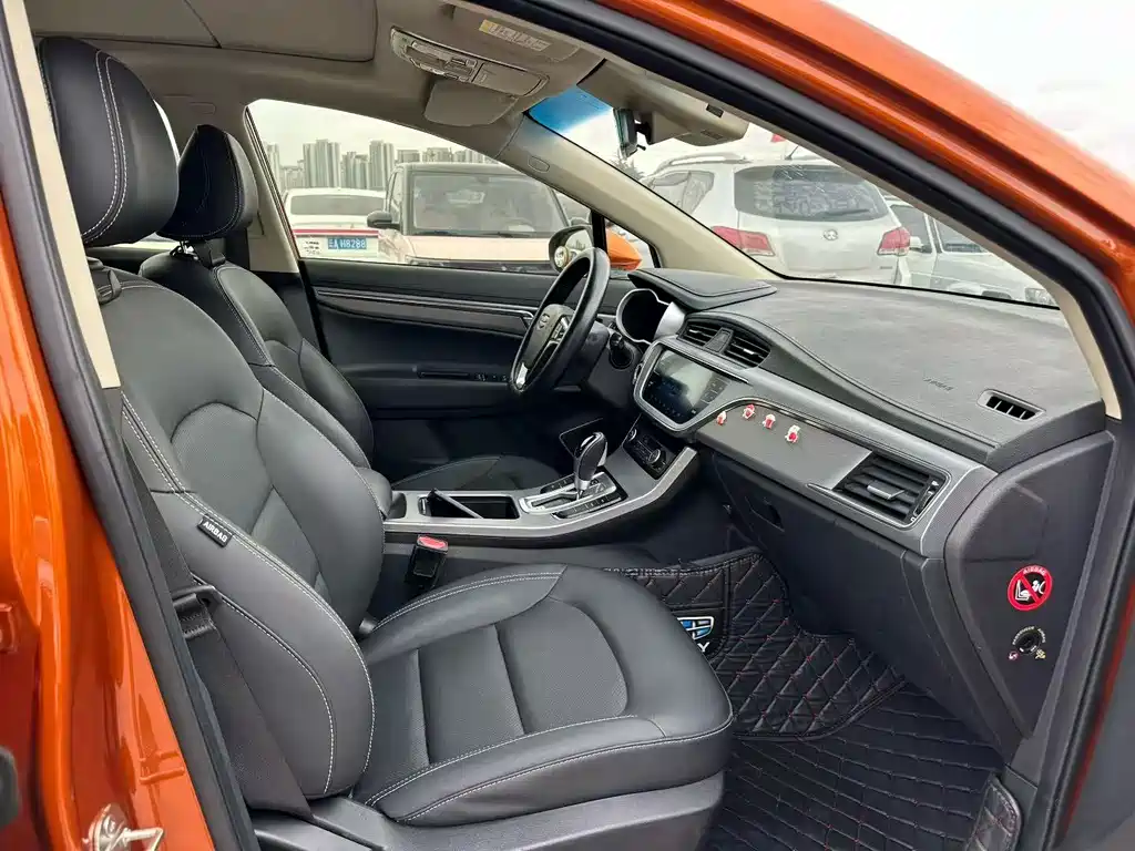 Geely Emgrand GS — миниатюра 6