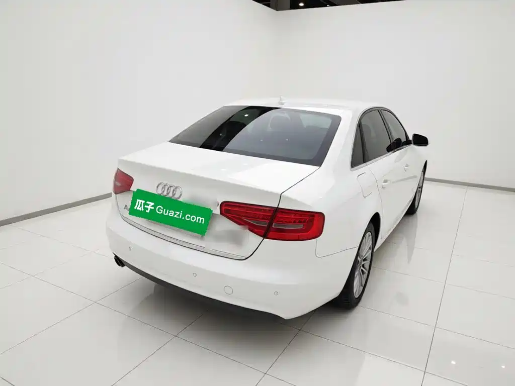 Audi A4L — миниатюра 4