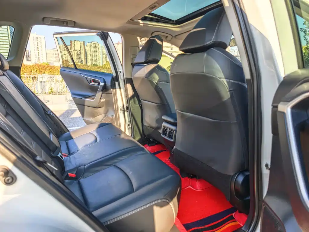 TOYOTA RAV4 RONGFANG