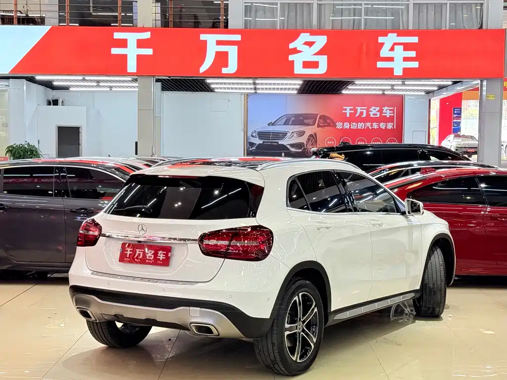Mercedes-Benz GLA — миниатюра 5