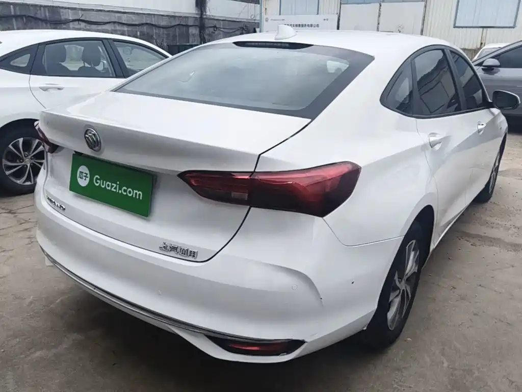 Buick Verano — миниатюра 7