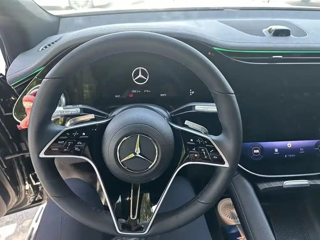Mercedes-Benz EQS SUV 2025 500 4MATIC