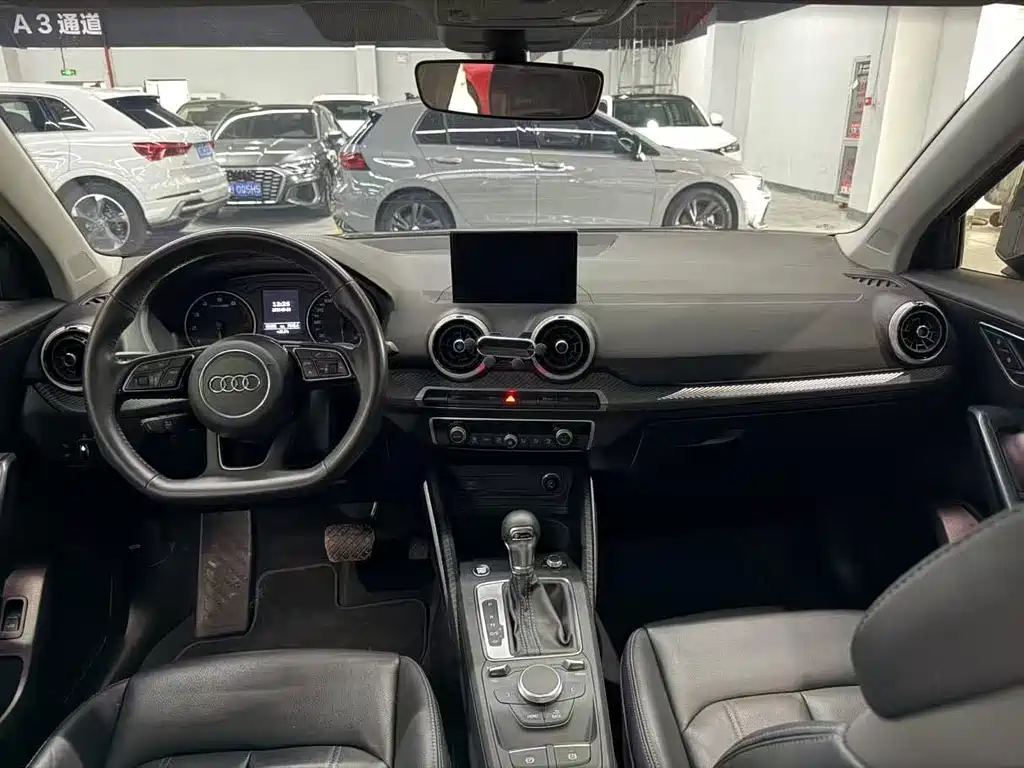 Audi Q2L — миниатюра 5