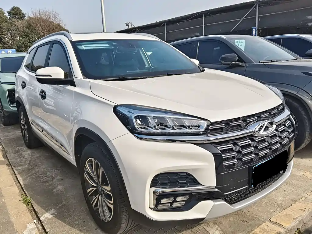 CHERY TIGGO 8