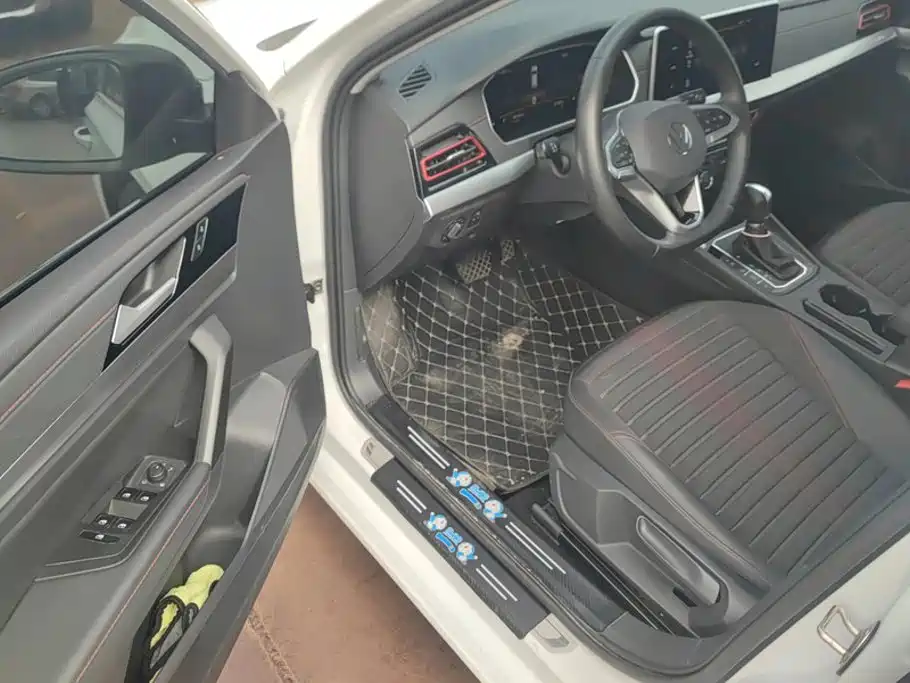 Volkswagen Lavida — миниатюра 9