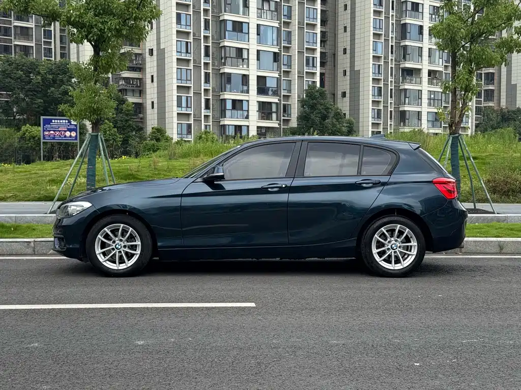 BMW 1 Series (Import) — миниатюра 17
