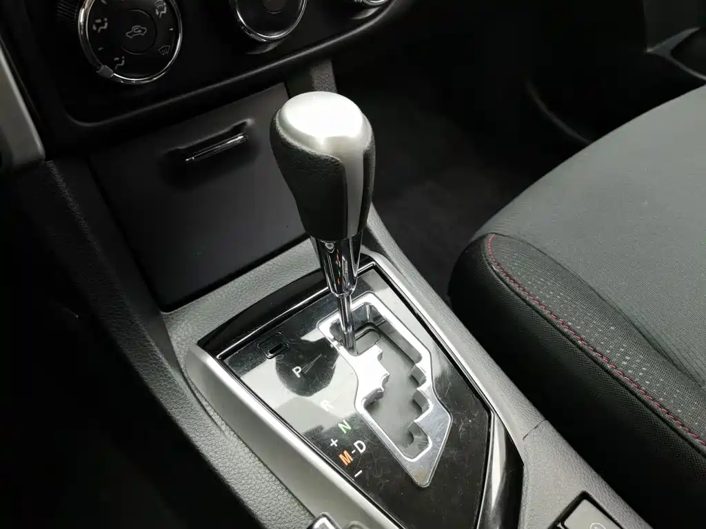 Toyota Corolla — миниатюра 13