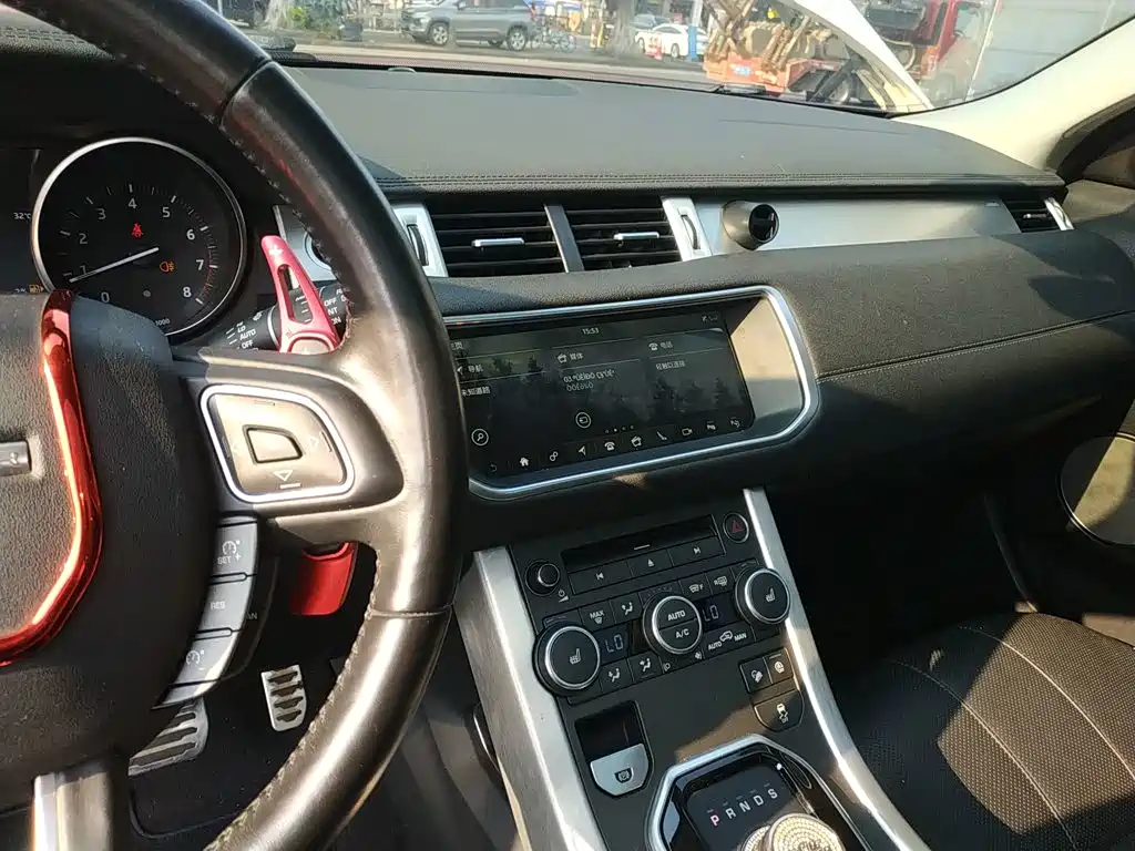 Land Rover Range Rover Evoque 2018 240PS SE DYNAMIC