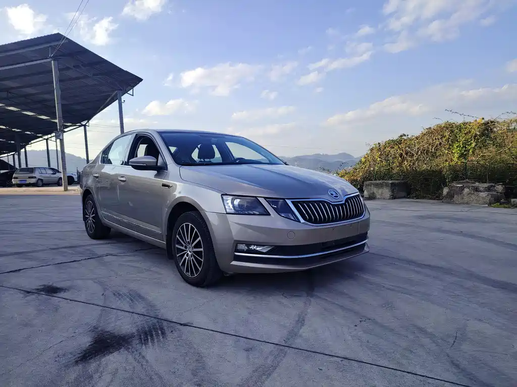 SKODA OCTAVIA