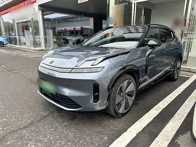 LYNK  & CO. 08 EM P 2024