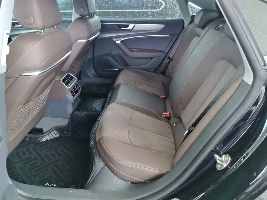 Audi A7L — миниатюра 17