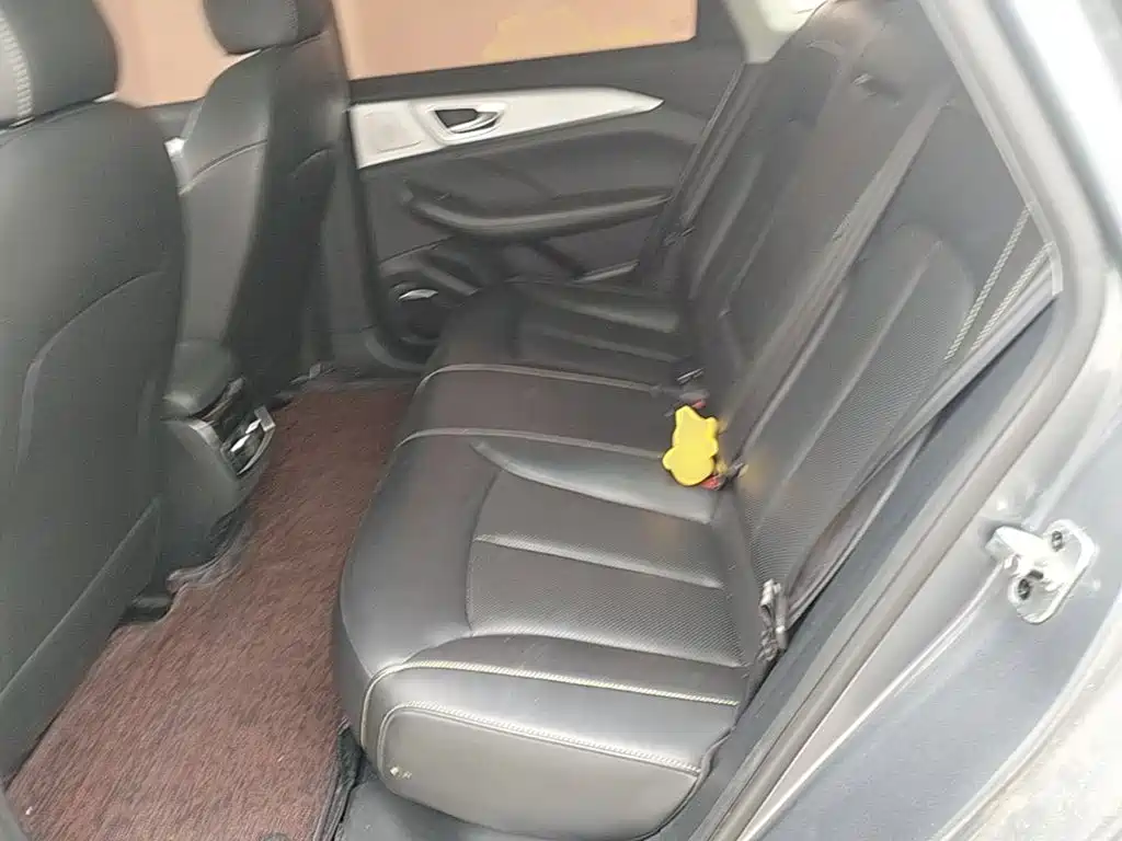 Roewe i6 MAX New Energy — миниатюра 17