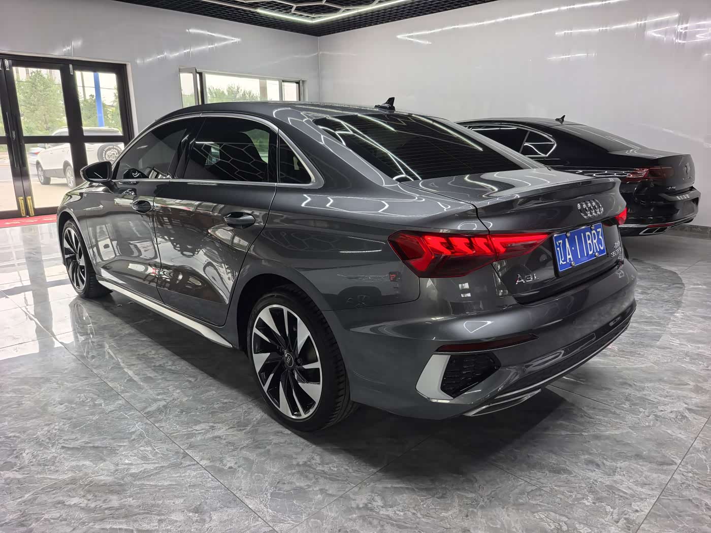 Audi A3 1.4 л 2023 г. Серебристо-серый, пробег 29000 км