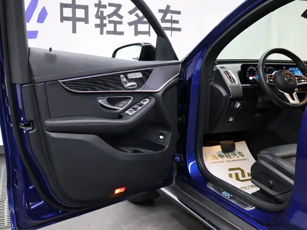 Mercedes-Benz EQC — миниатюра 5