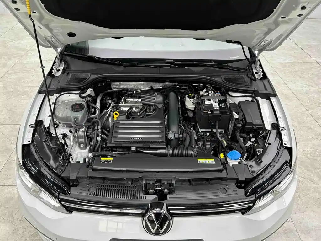 Volkswagen Golf — миниатюра 25