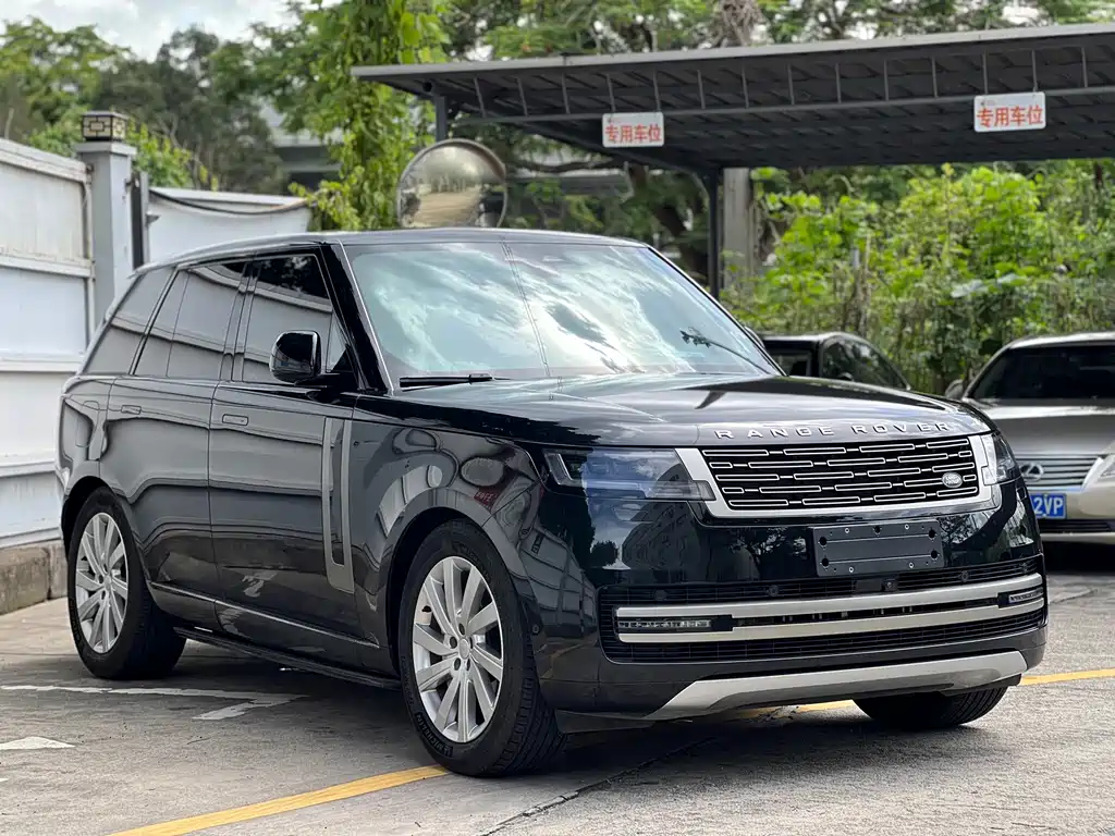 Land Rover Range Rover 2025 3.0 L6 360PS