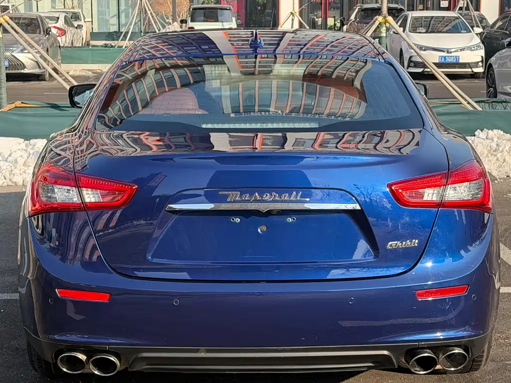 MASERATI GHIBLI