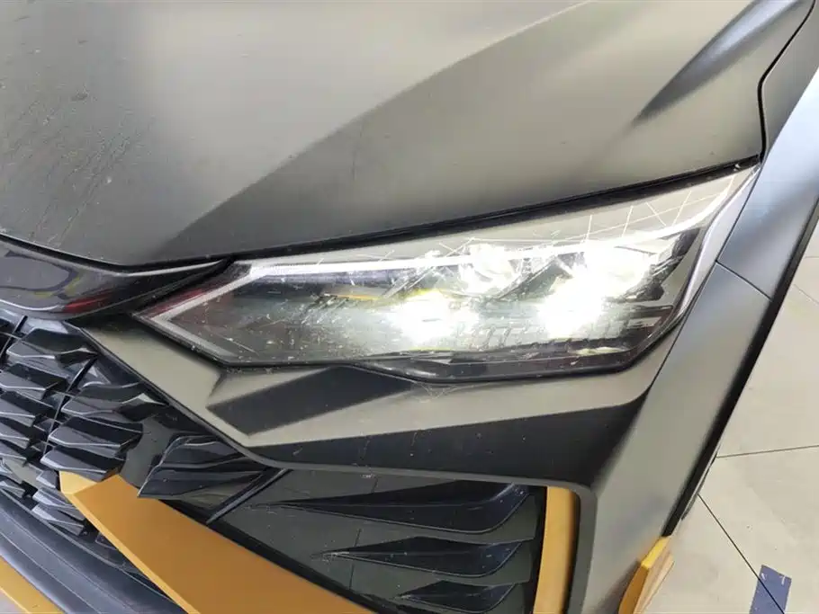 DONGFENG YI HYUN MAX