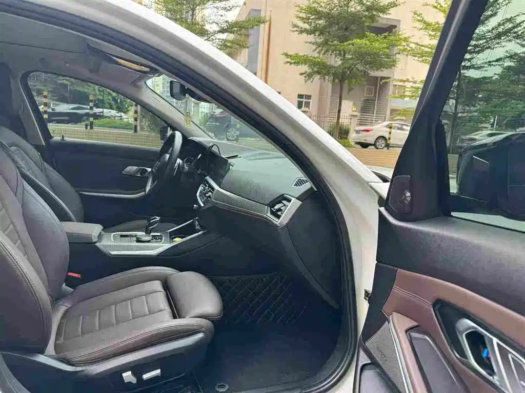 BMW 3 Series — миниатюра 8