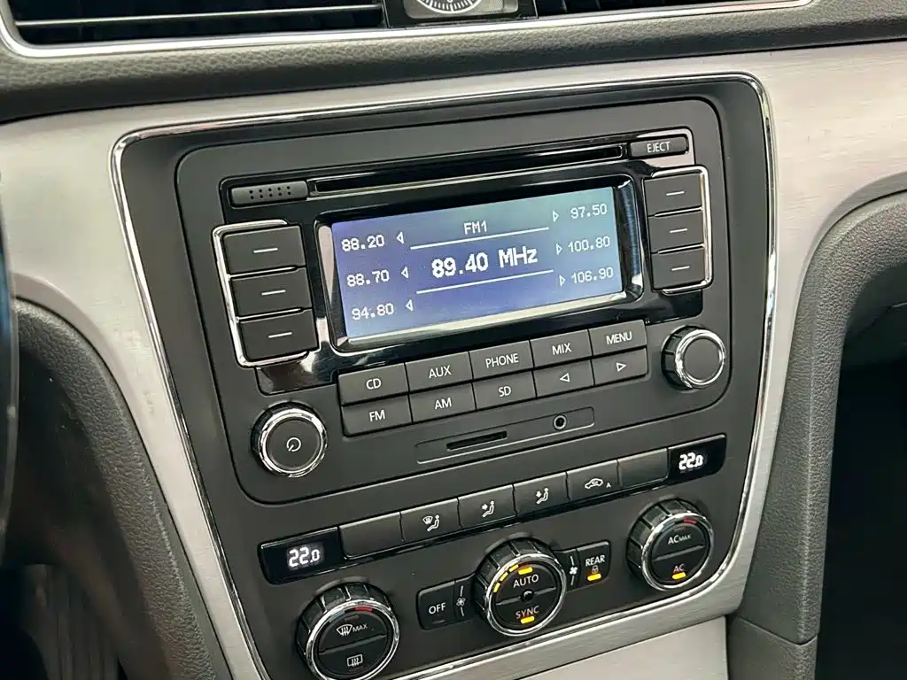 Volkswagen Passat — миниатюра 12