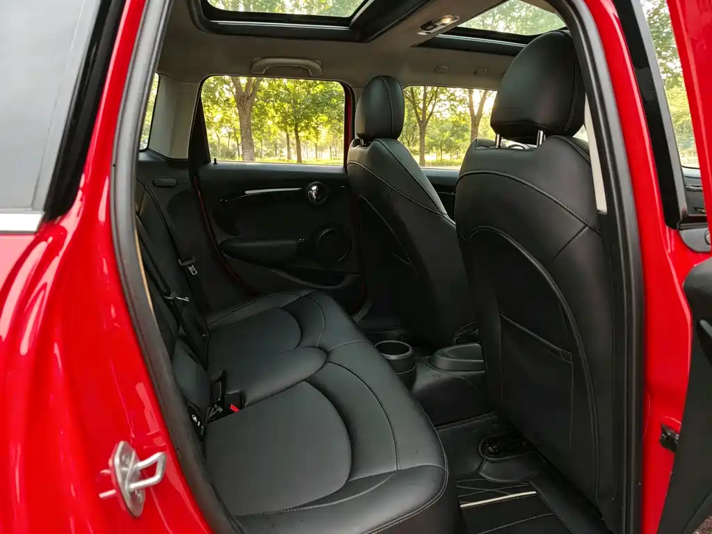 MINI Mini Clubman — миниатюра 12