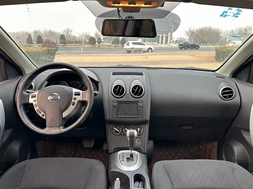 Nissan Qashqai 2015 2.0XL CVT 2WD