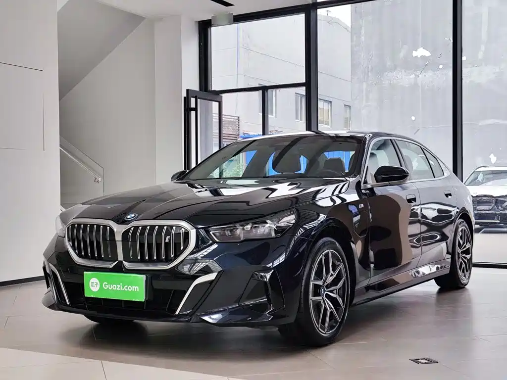 BMW i5