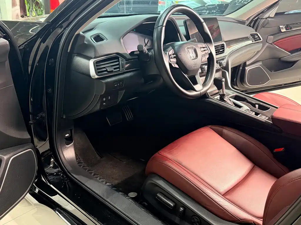 Honda Accord 260TURBO Night Vision · Premium Edition, фото 12