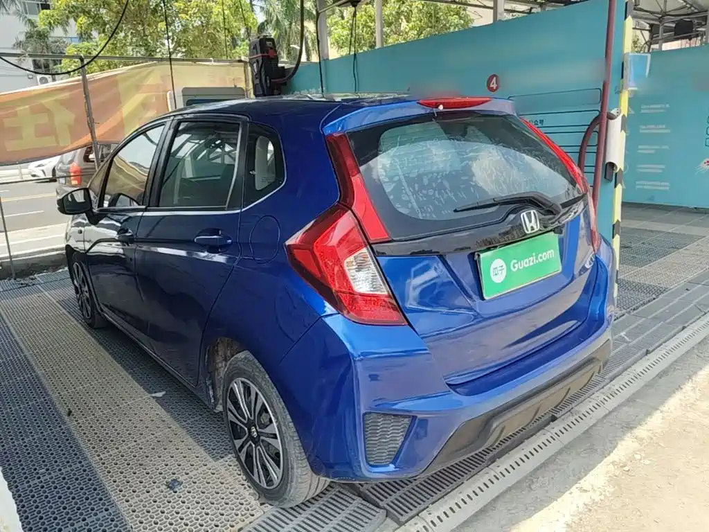 Honda Fit — миниатюра 5