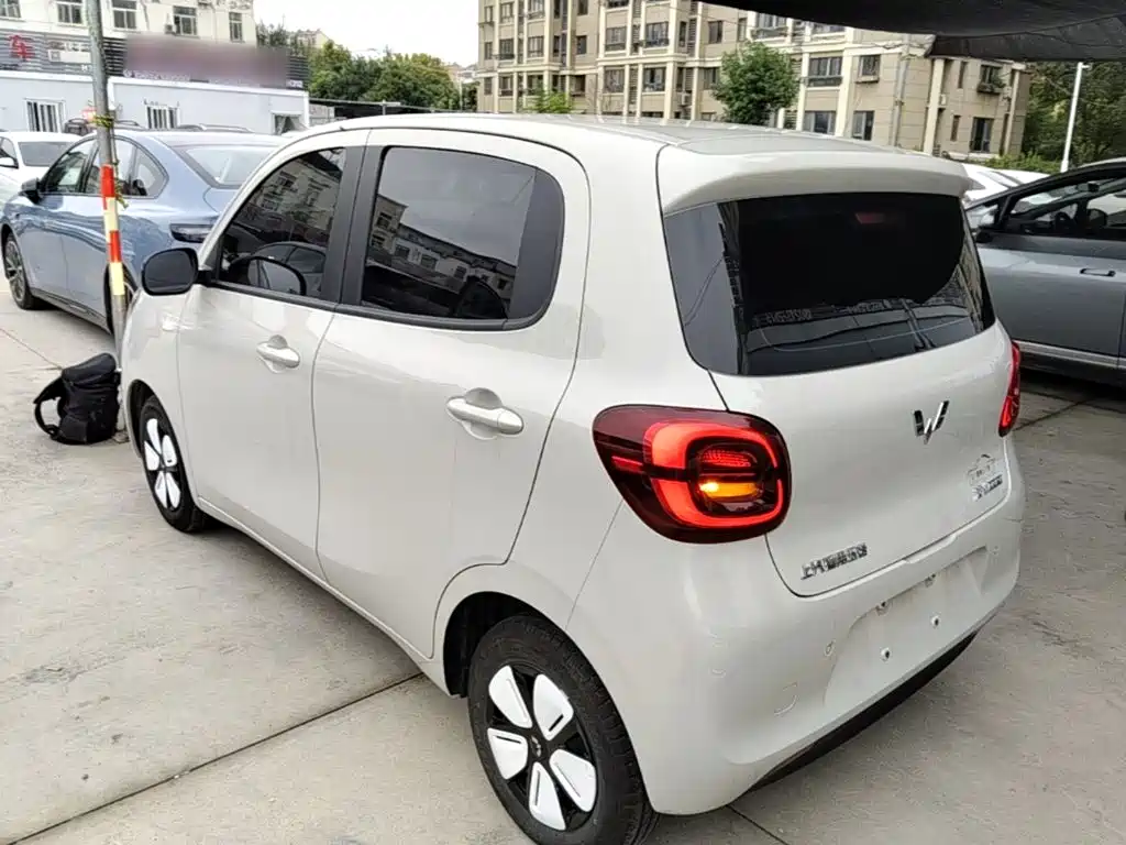 Wuling MINIEV — миниатюра 5
