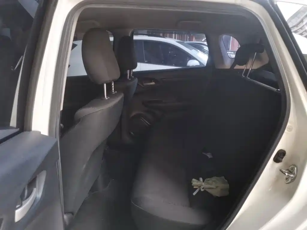 Honda Fit — миниатюра 17