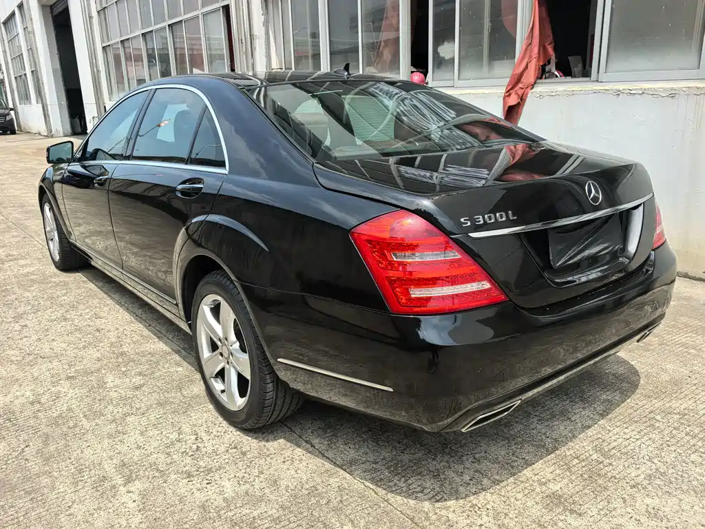 Mercedes-Benz S-Class — миниатюра 6