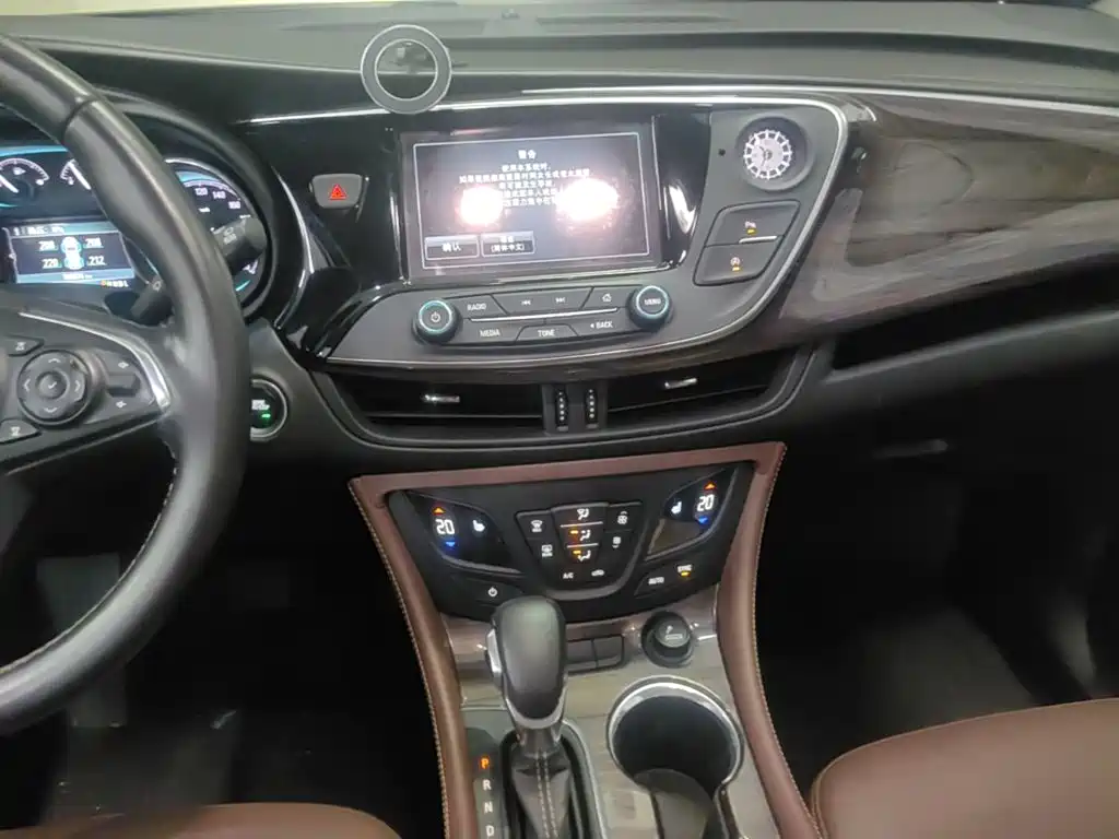 Buick Envision Plus — миниатюра 13