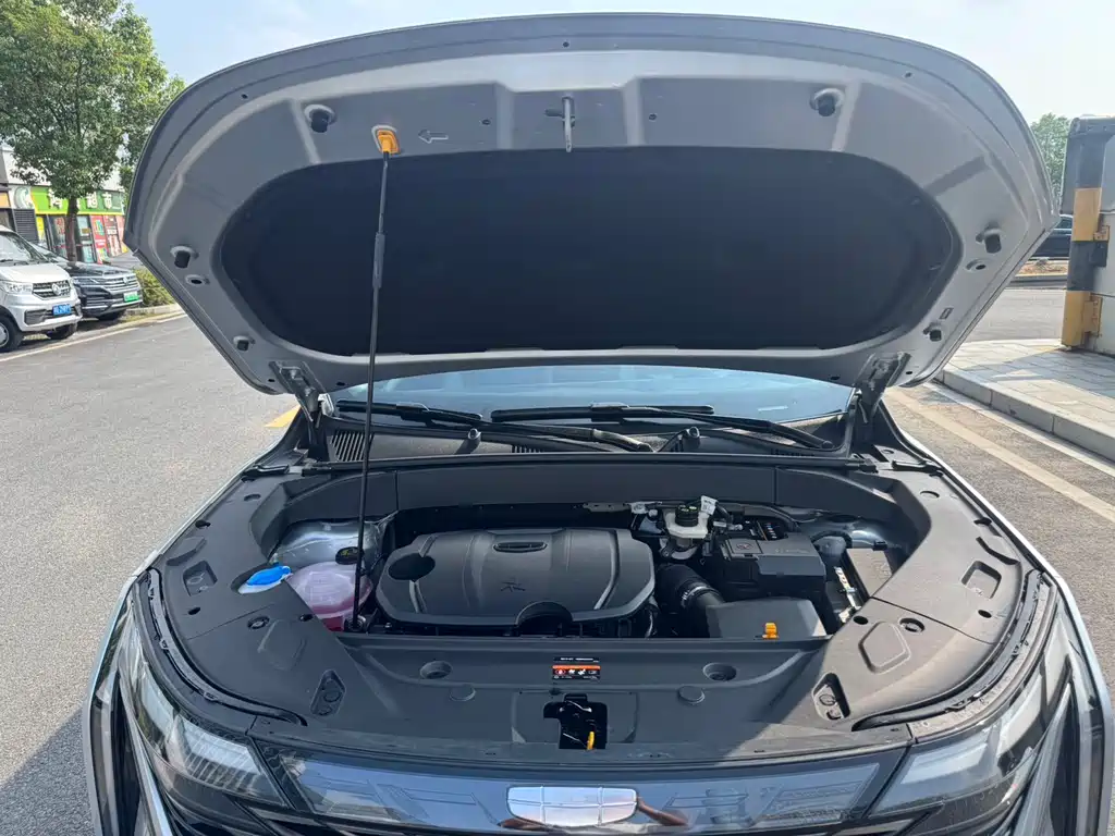 Geely Boyue L — миниатюра 17
