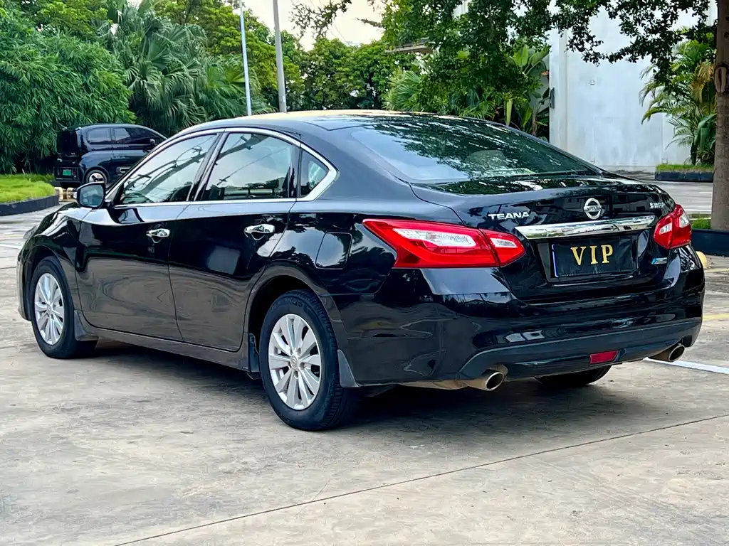Nissan Teana — миниатюра 7