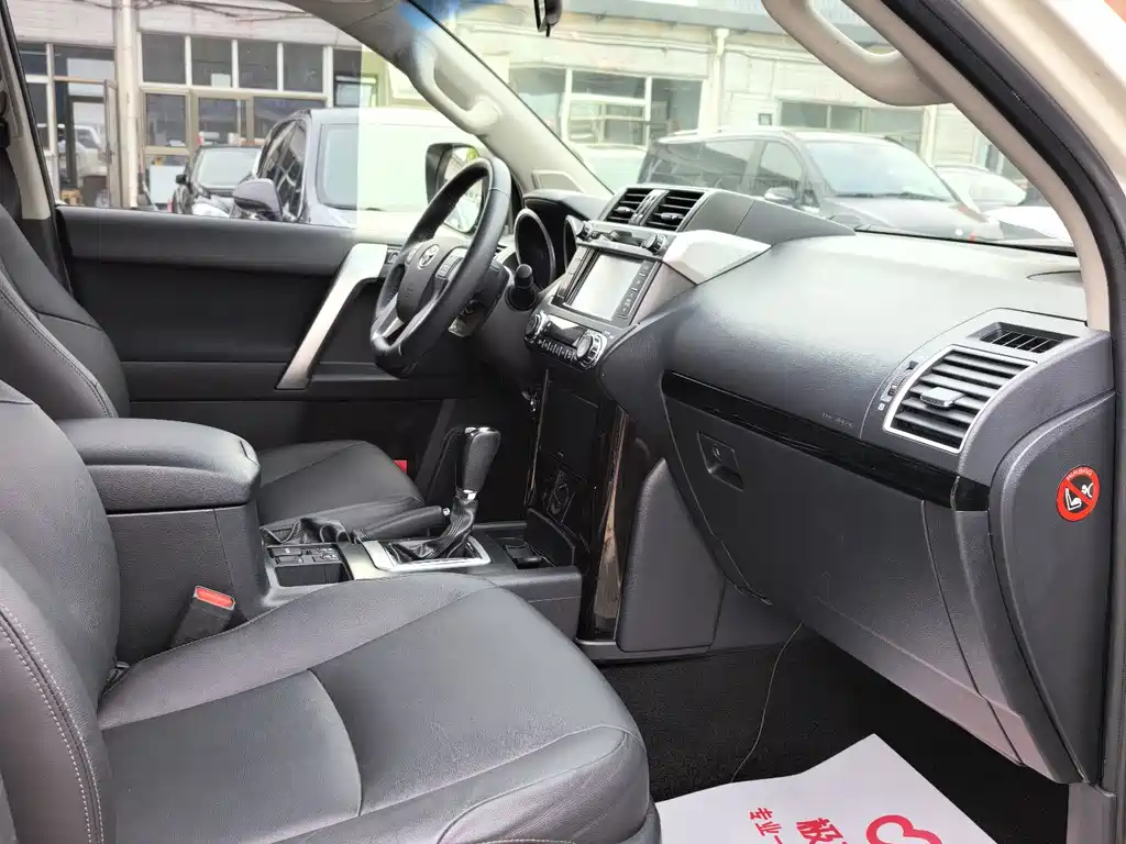 Toyota Prado — миниатюра 12