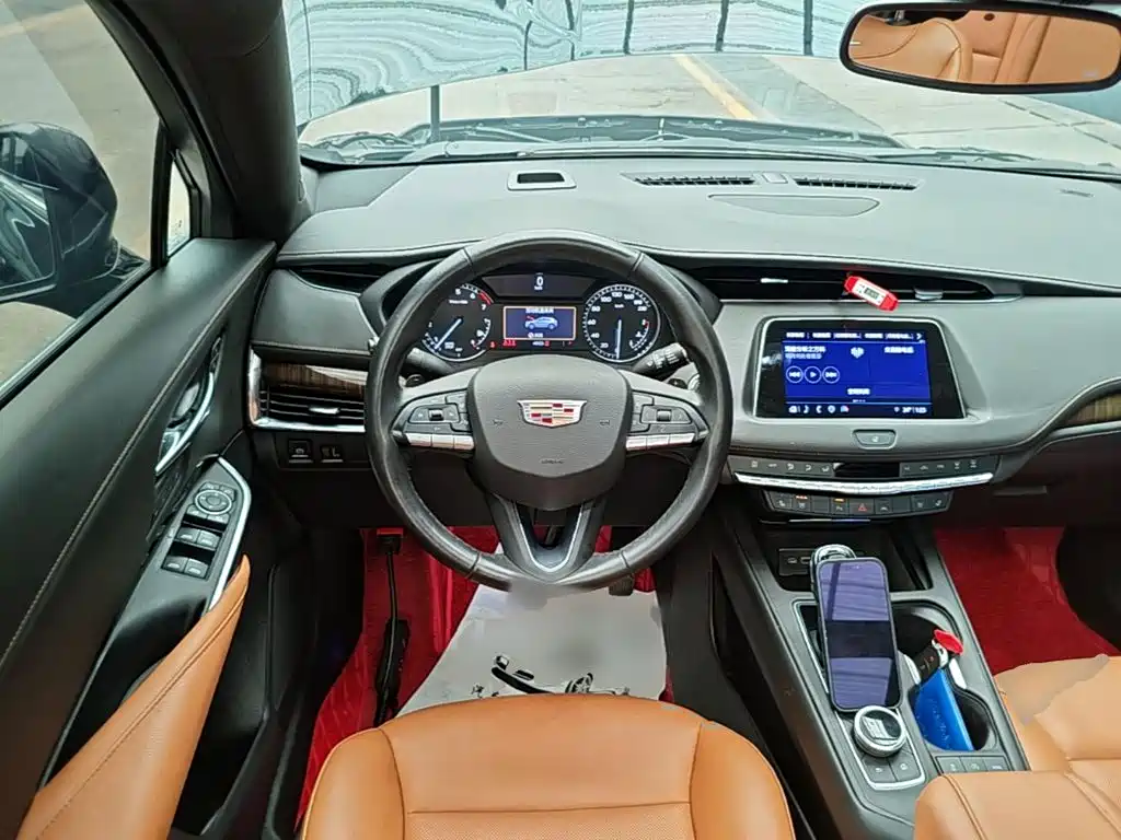 Cadillac XT4 — миниатюра 11