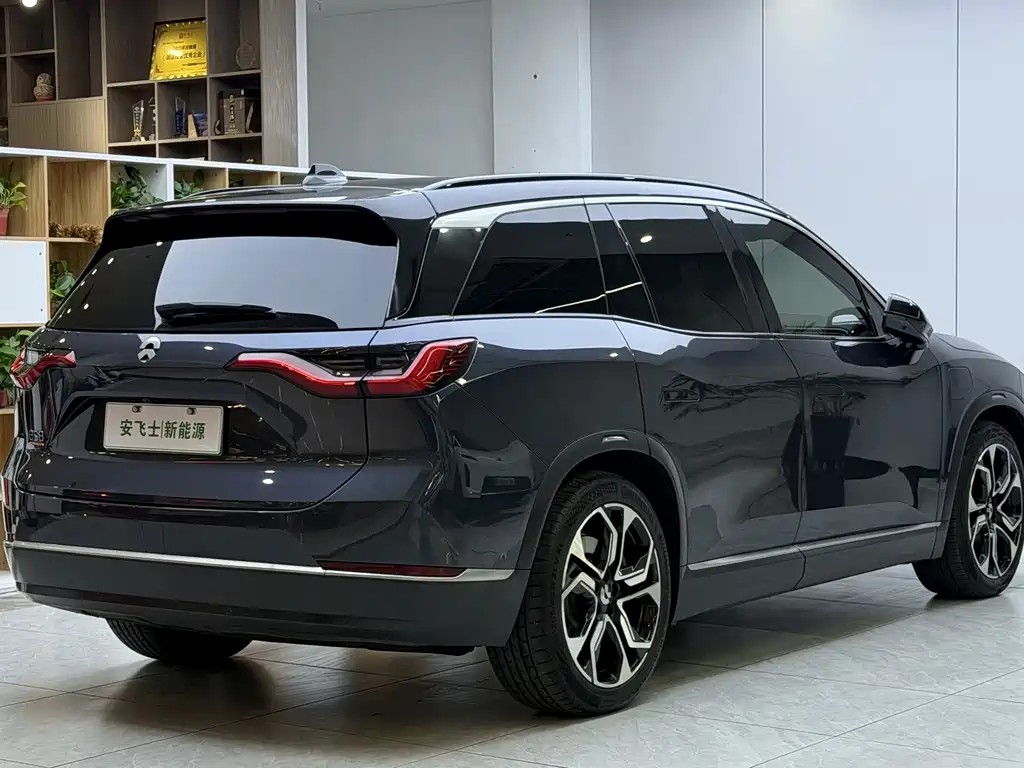 NIO ES8 — миниатюра 13