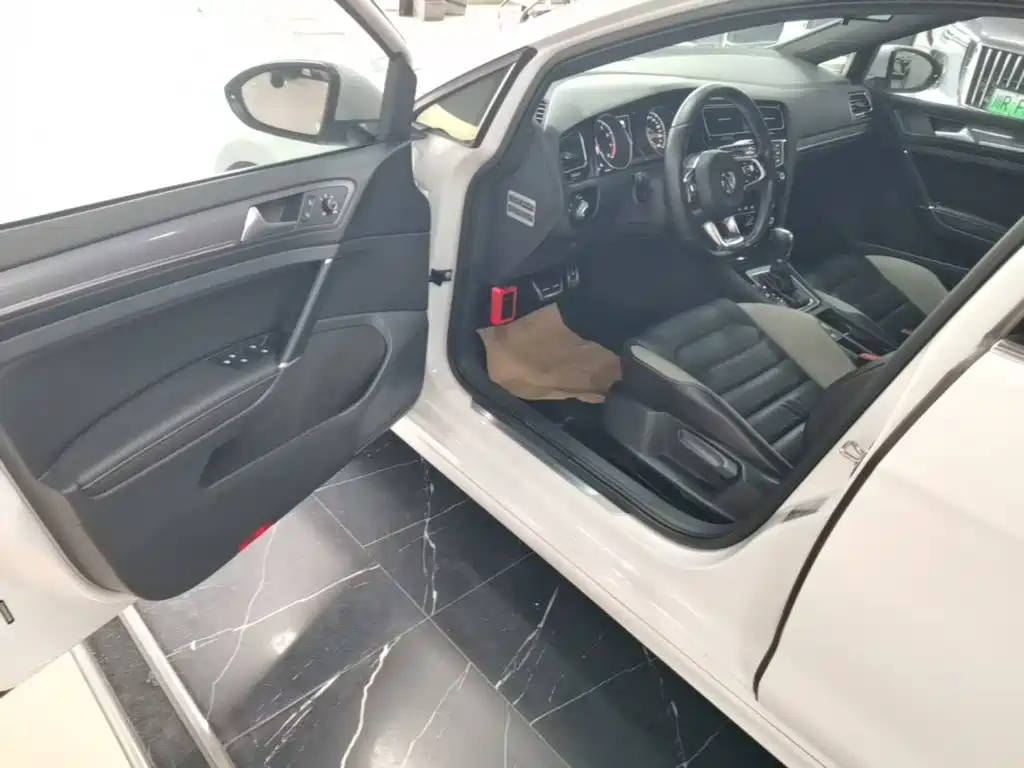 Volkswagen Golf — миниатюра 16
