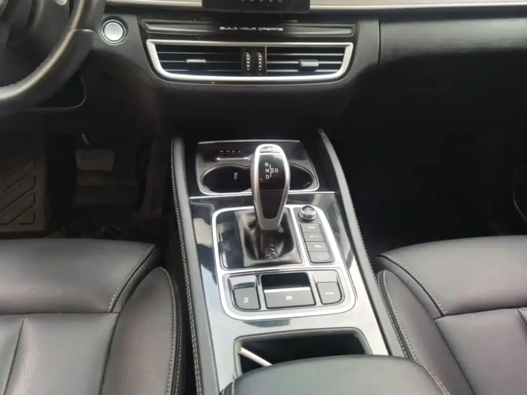 BYD MAX — миниатюра 14
