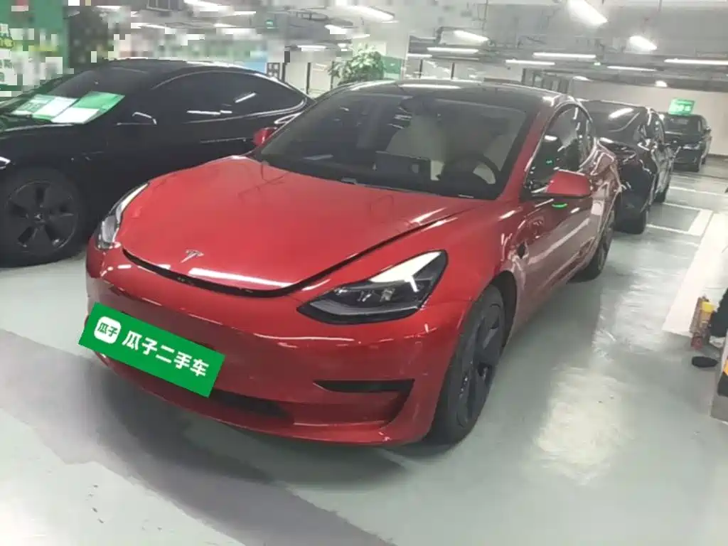 Tesla Model 3 — миниатюра 2