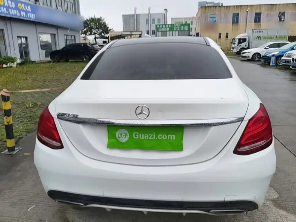 Mercedes-Benz C-Class — миниатюра 6