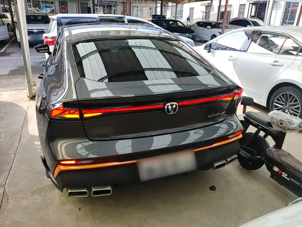 Changan UNI-V — миниатюра 6
