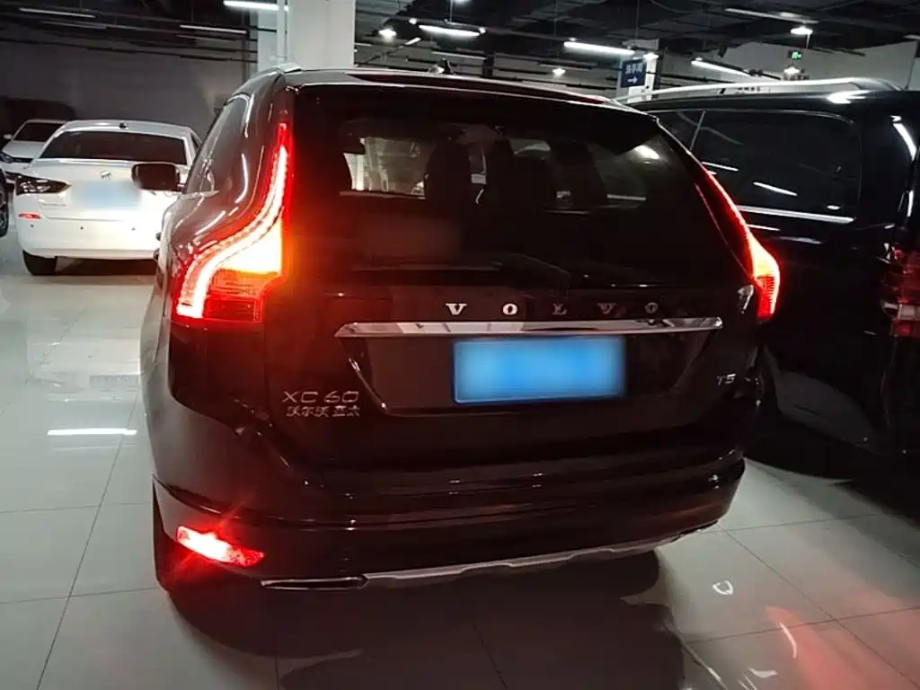 Volvo XC60 — миниатюра 6