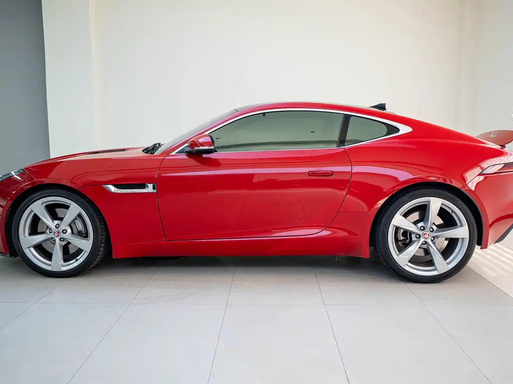 Jaguar F-TYPE — миниатюра 12