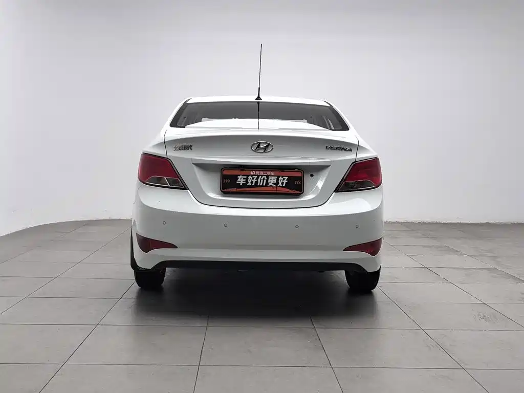 Hyundai Verna — миниатюра 4