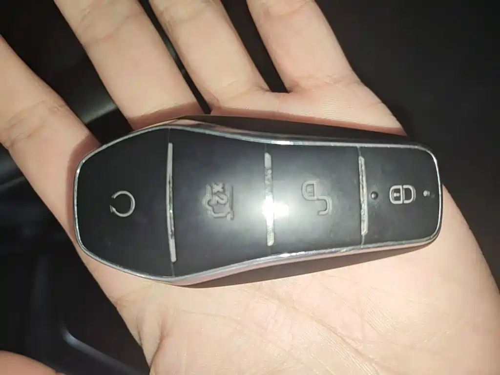 BYD L DM-i — миниатюра 9