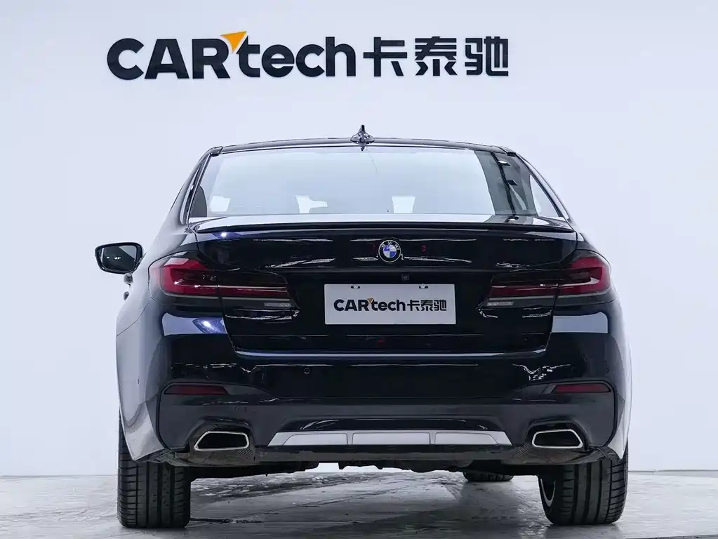 BMW 5 Series — миниатюра 3